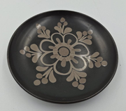  Çiçekli seramik mücevher tabağı. GTİP 69120023 AB BTB görseli