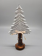  Ahşap tabanlı süslü yılbaşı ağacı. GTİP 67029000 AB BTB görseli