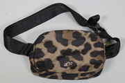  Tekstil malzemeli bel çantası. GTİP 42029298 AB BTB görseli